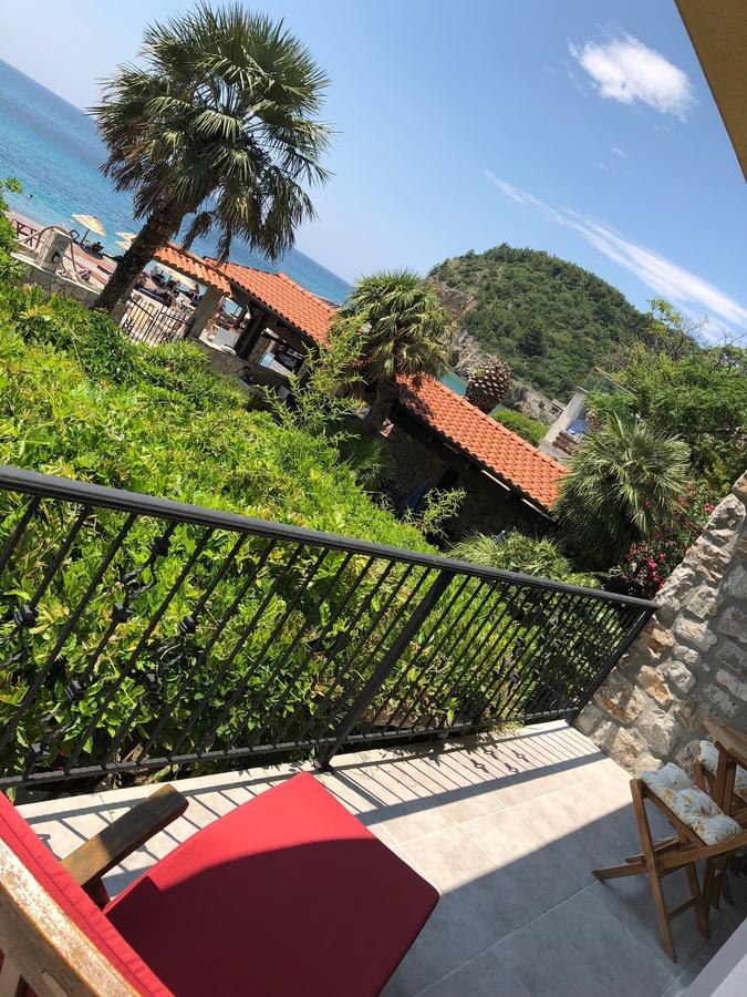 Sea Forever Petrovac Luaran gambar