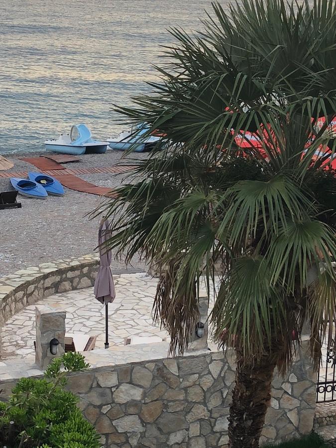 Sea Forever Petrovac Luaran gambar