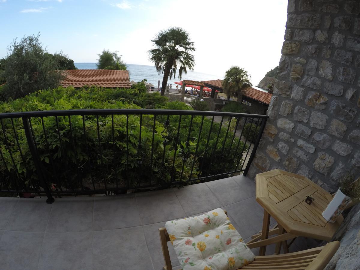 Sea Forever Petrovac Luaran gambar